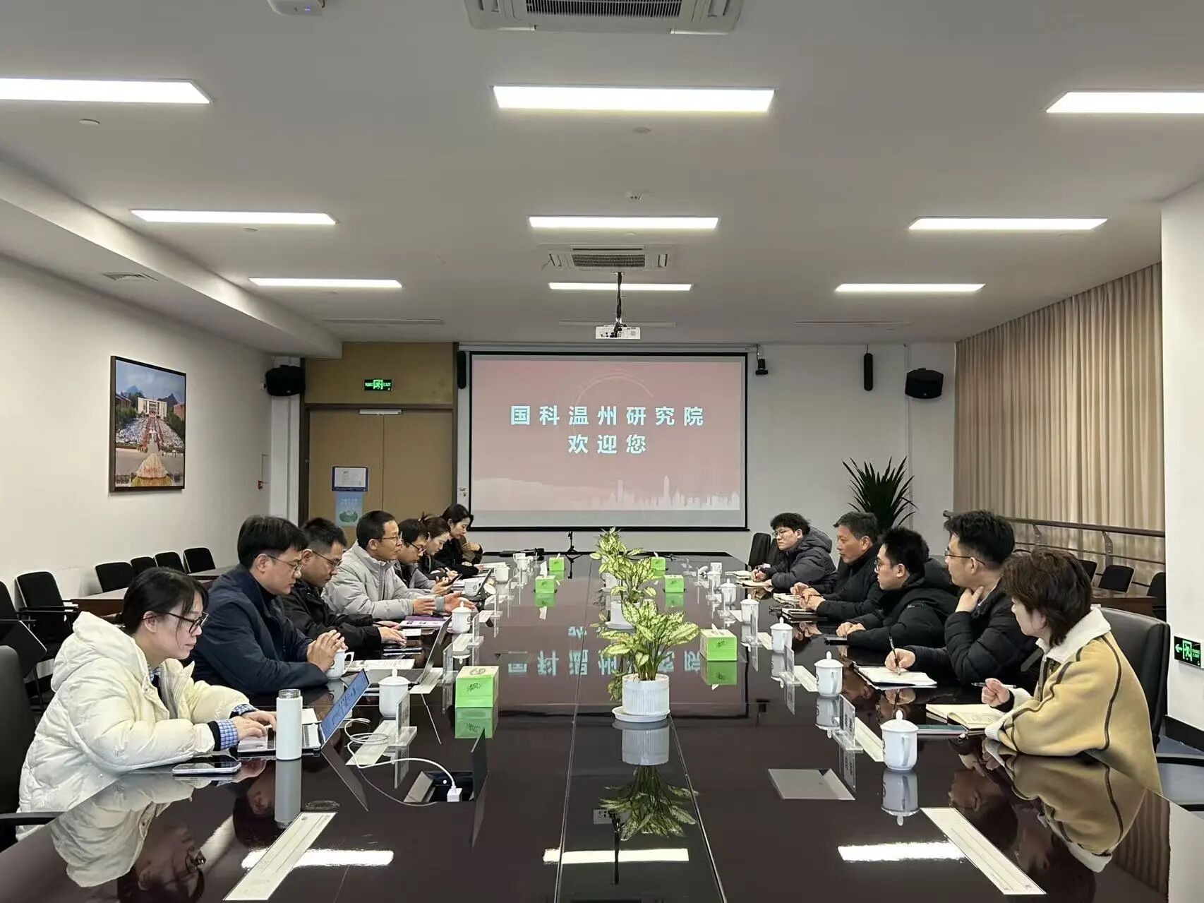 ef4360eb5bb5ee575eb3494c2c0dfd48.jpg ef4360eb5bb5ee575eb3494c2c0dfd48.jpg